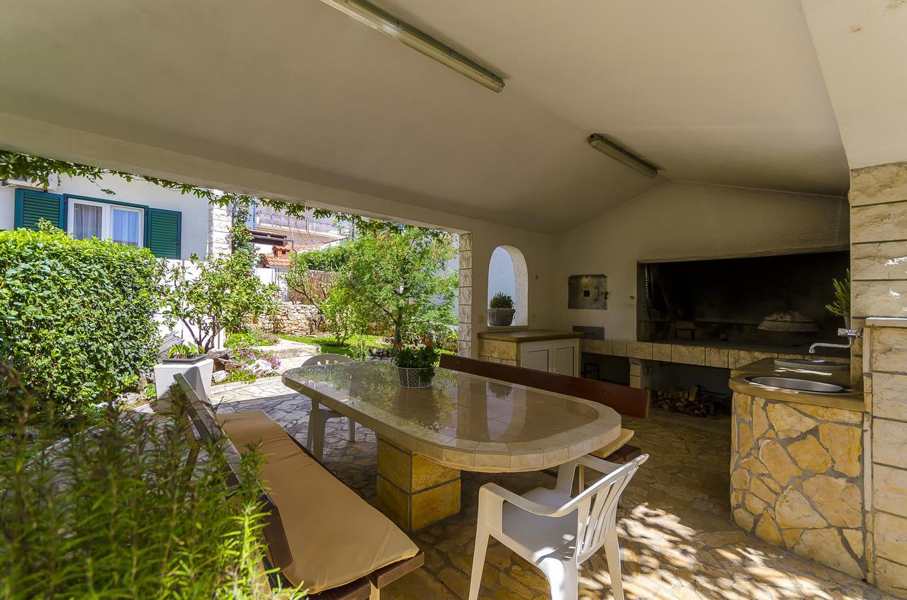Apartments Mate โตรกีร์ ภายนอก รูปภาพ