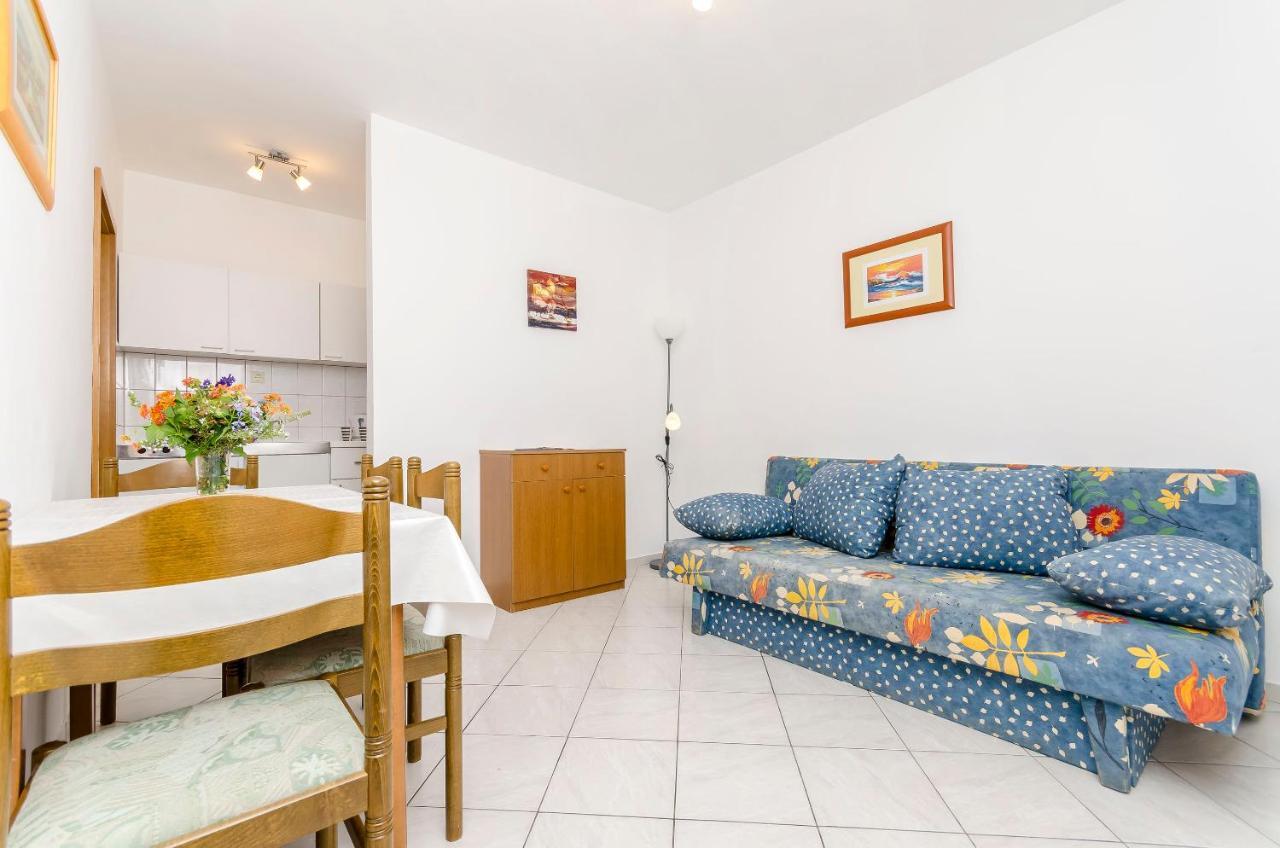 Apartments Mate โตรกีร์ ภายนอก รูปภาพ