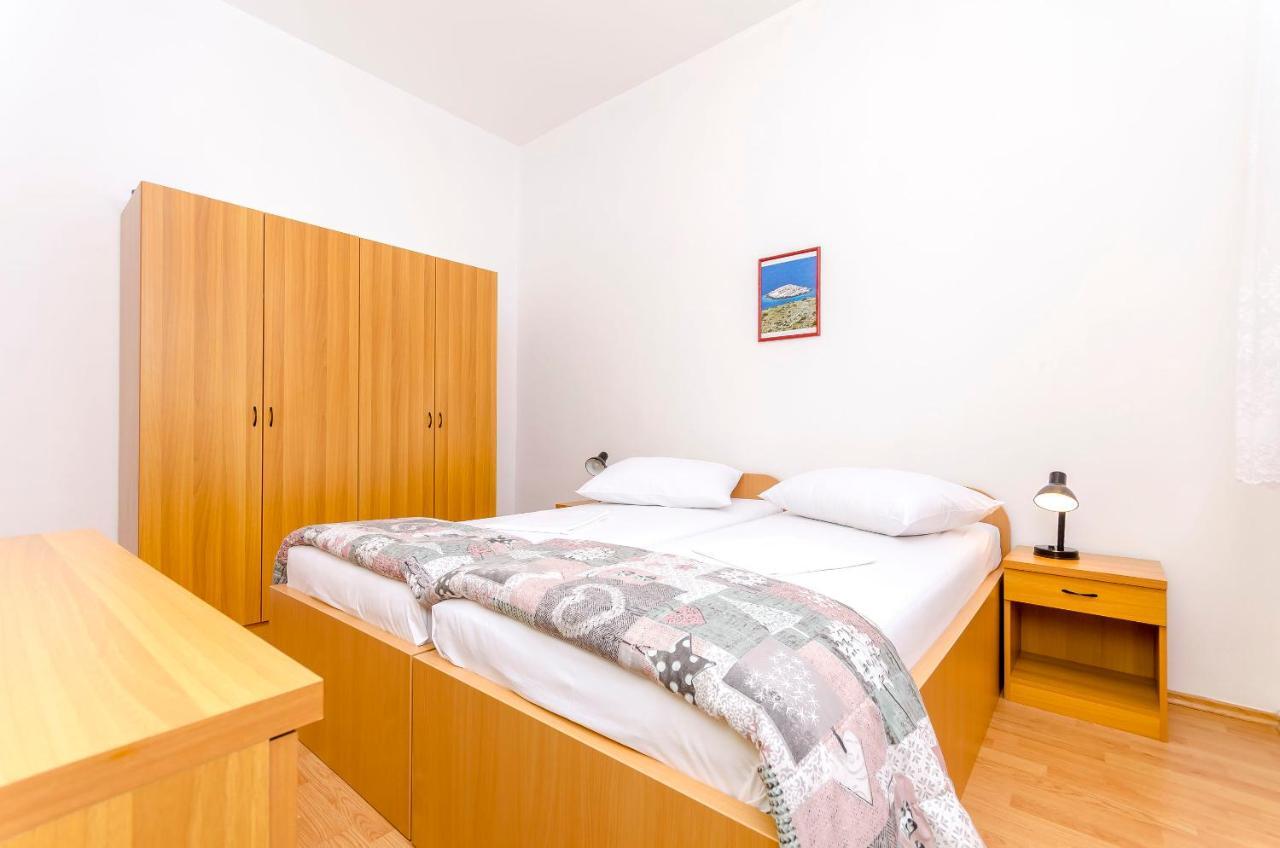 Apartments Mate โตรกีร์ ภายนอก รูปภาพ