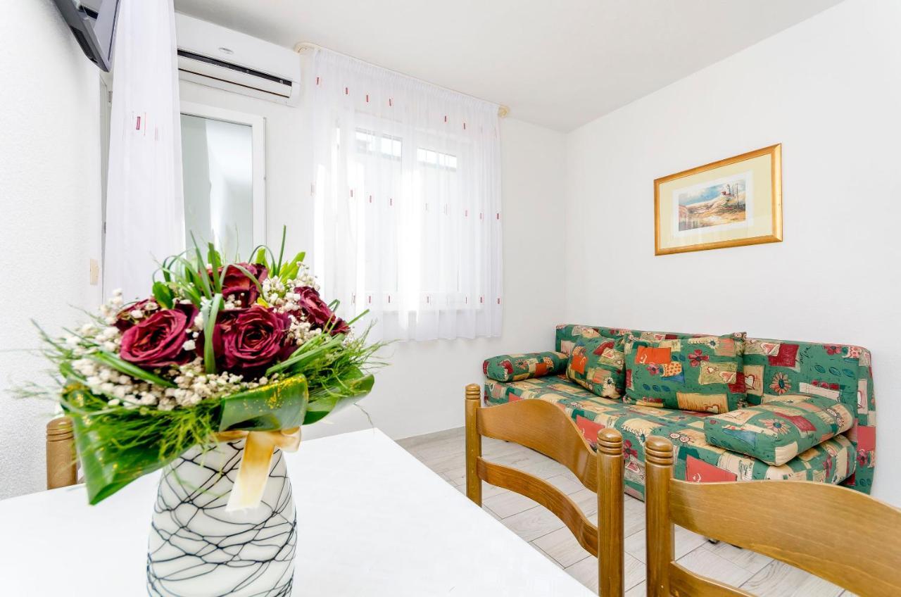 Apartments Mate โตรกีร์ ภายนอก รูปภาพ