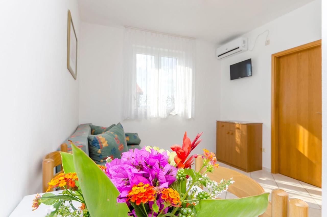 Apartments Mate โตรกีร์ ภายนอก รูปภาพ